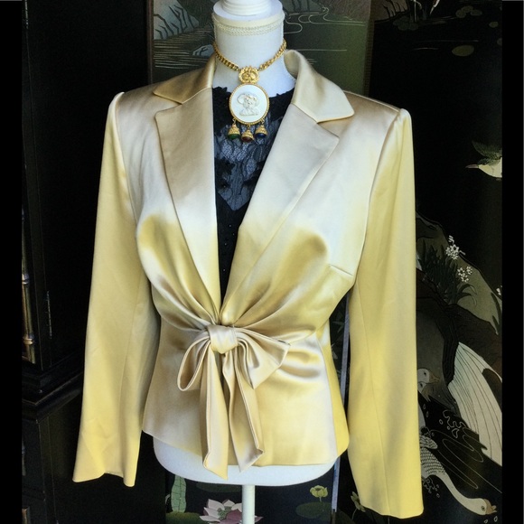 Rich Gold Silk Kay Unger Evening Jacket - Picture 13 of 14